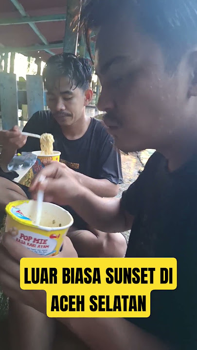 SAMBIL MENIKMATI POP MIE DITEPIAN KOLAM RENANG PINGGIR PANTAI DAN SUNSET SAMUDERA HINDIA #viral
