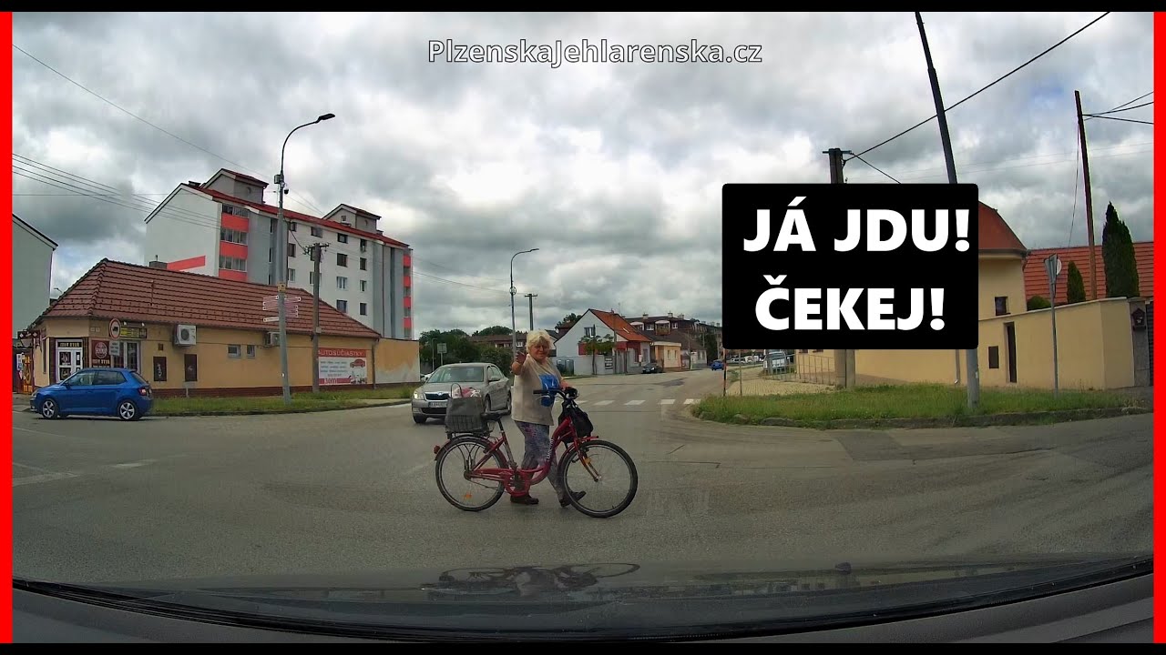Uražené zrcátko, vybržďování a rázná cyklistka - Mix 326.