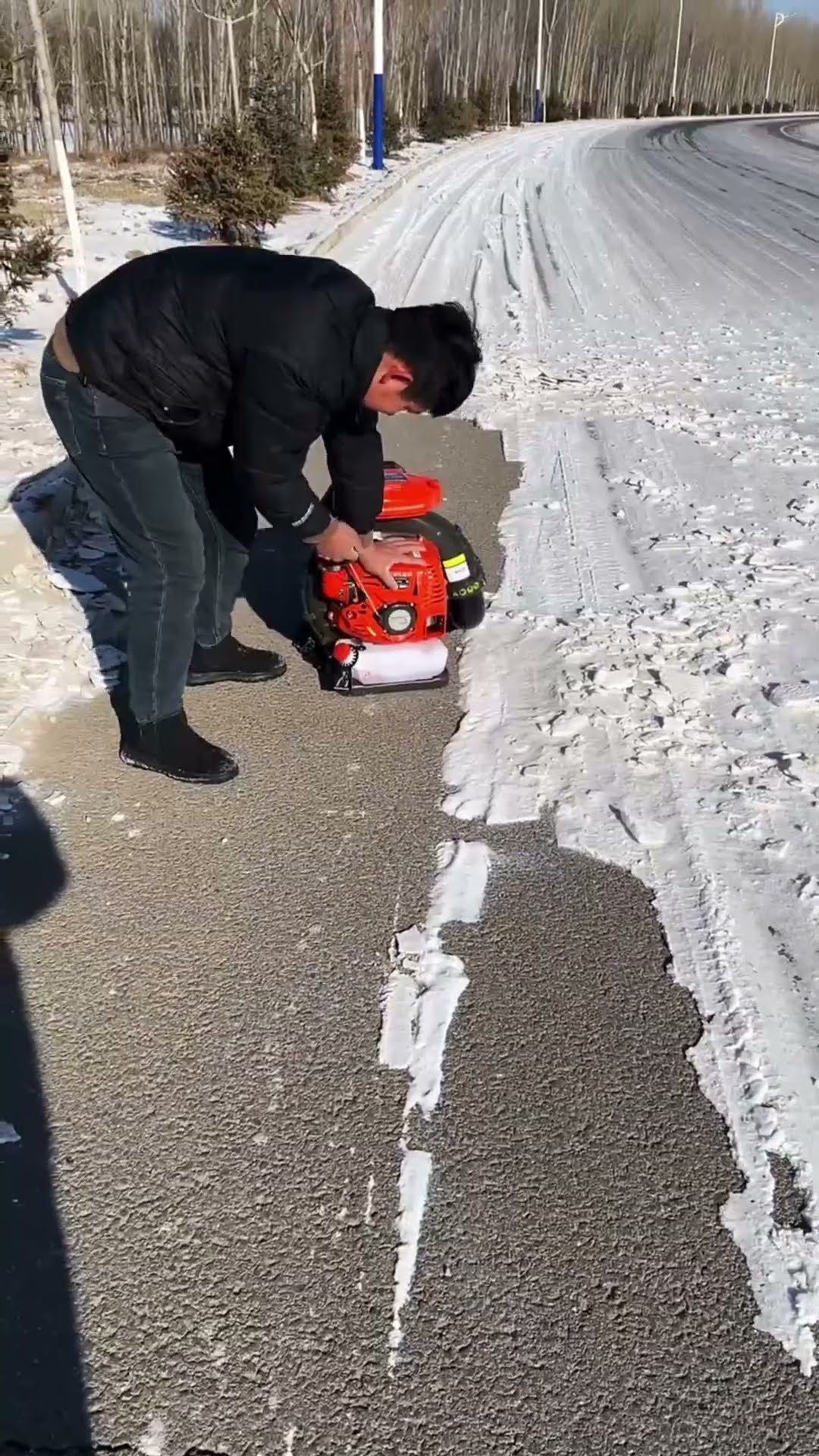 remove snow from road with snow cleaner #shortsvideo