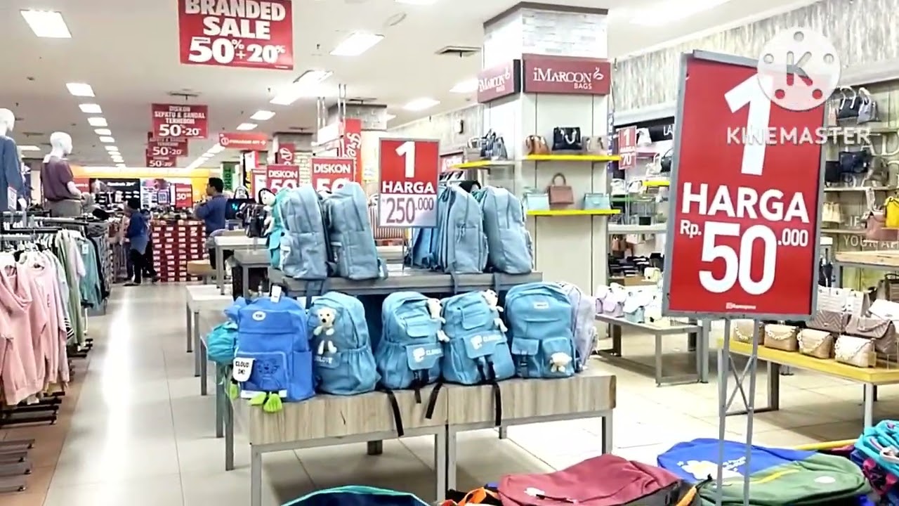 MALL RAMAYANA KOTA JAMBI.