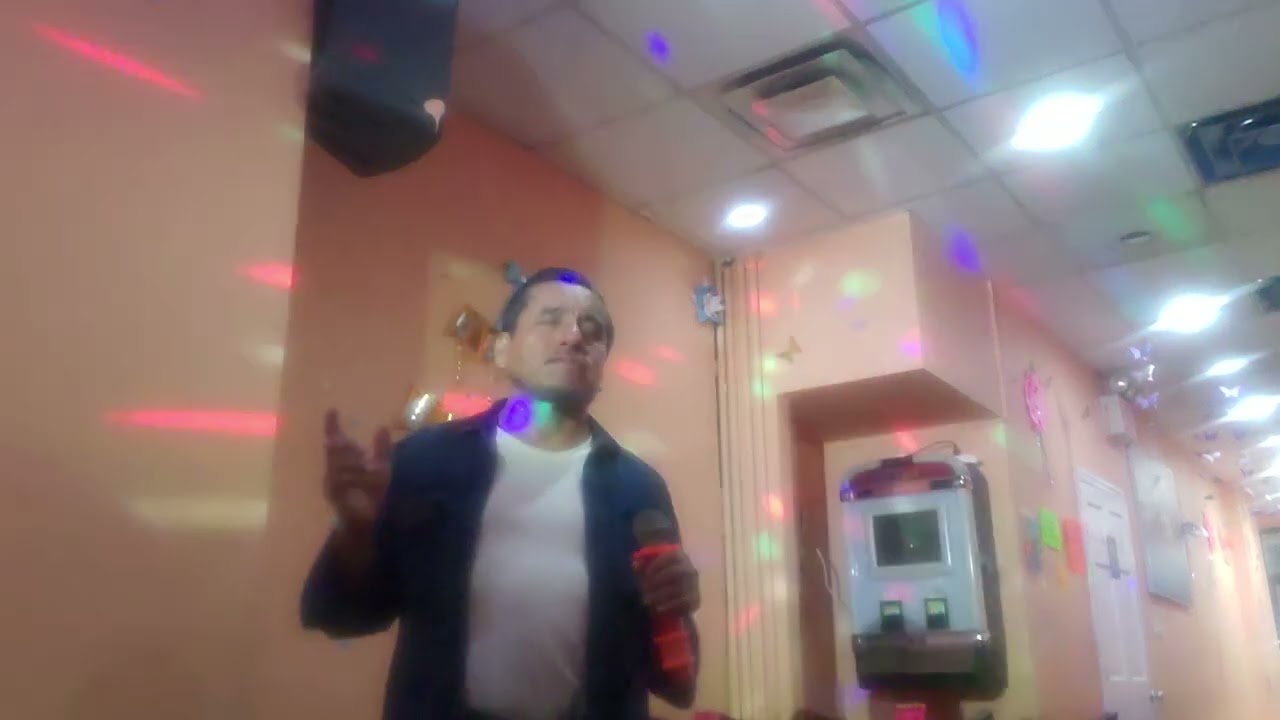 Watch new york new york singing Ricardo Silva Frank Sinatra hit on YouTube Watch new york new york singing Ricardo Silva Frank Sinatra hit on YouTube