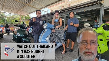 Kim kocht een scooter in Hua Hin | Tuk Motorbike Shop