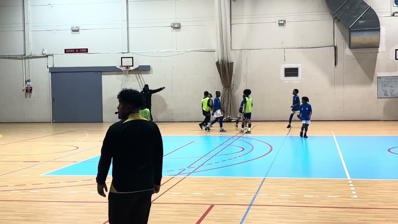 Fc Issy - Saint Denis  1-2 (Tournoi Morangis futsal)