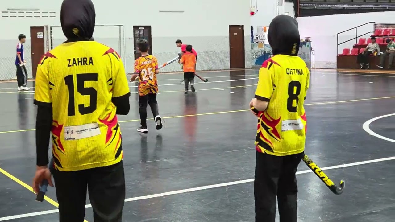 Latihan Senior vs Junior