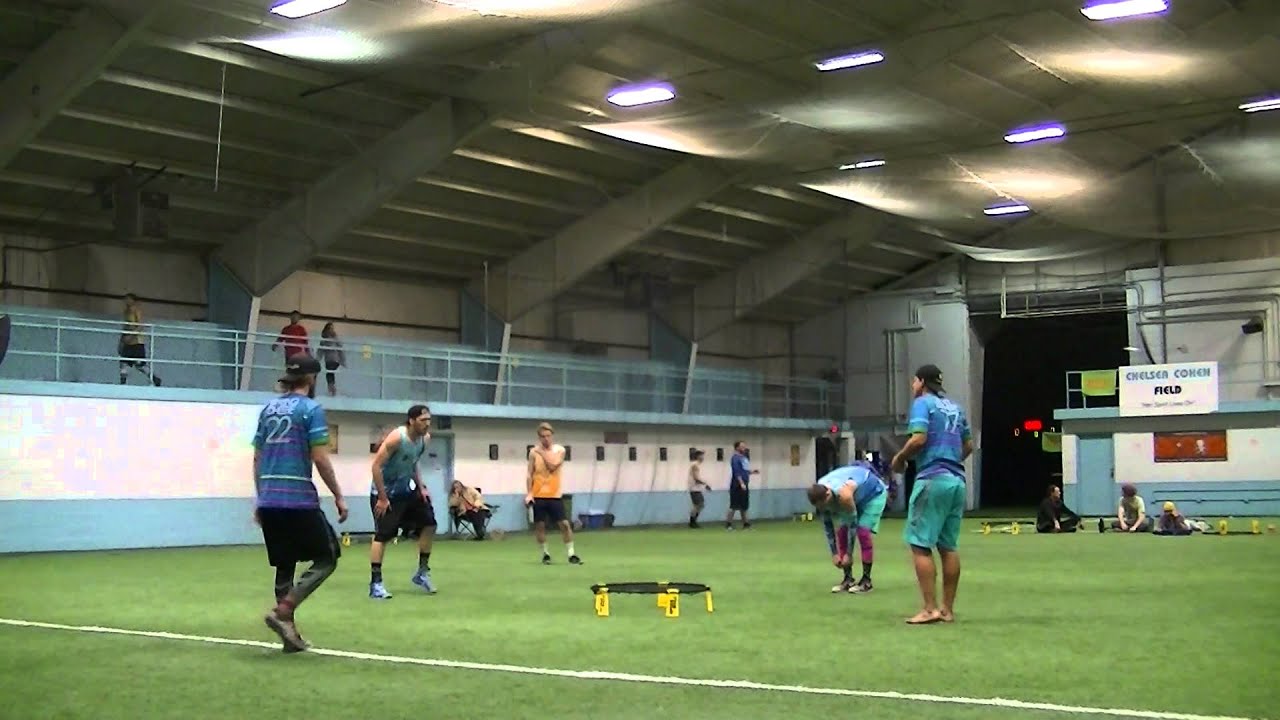 Los Chicos vs Toast Game 1  Spicy Indoor Flurry Spikeball Roundnet Tournament