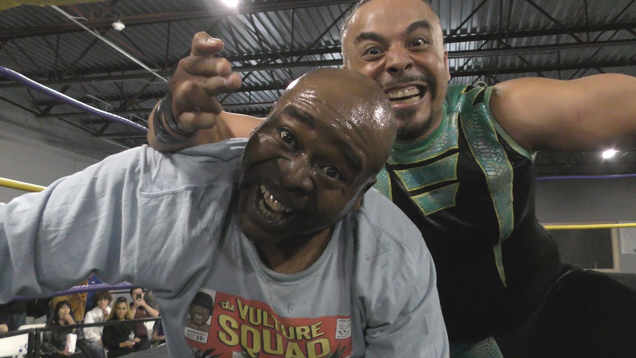 BLK Jeez vs Ghost Shadow w/Julius Smokes