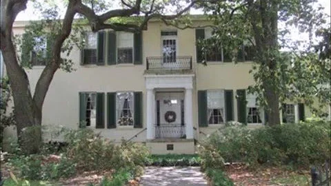 Apr 18 Commercial Bank and Banker's House