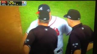 Atlanta Braves vs Cardinals.10-05-12 Fans Throw Trash on Field After Controversial Ump Call