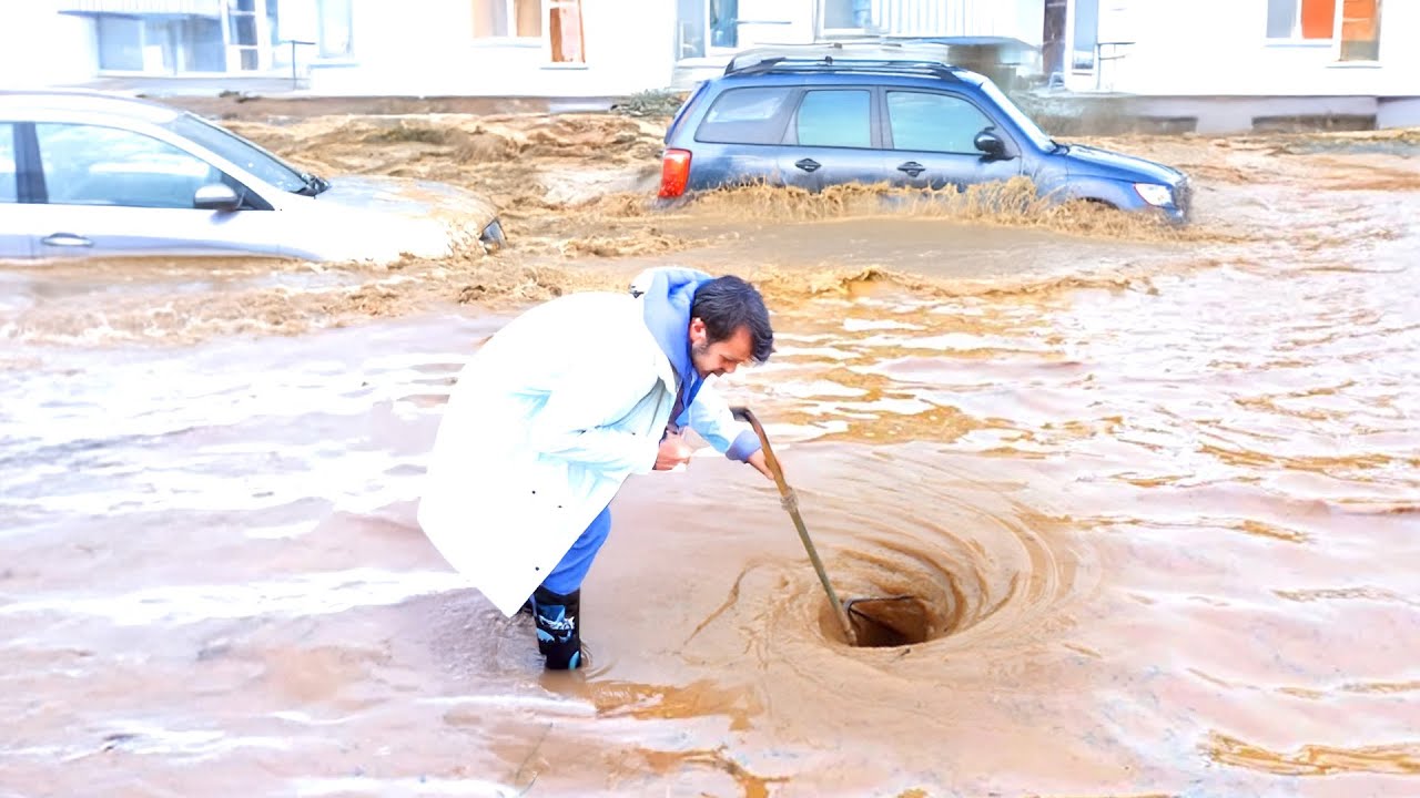 Unclogging Drains Draining Floods with Big Whirlpools - YouTube