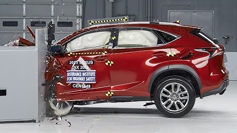 2015 Lexus NX driver-side small overlap crash test (extended footage)