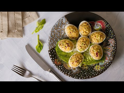 Delicious Deviled Eggs: A Classic Recipe with a Twist