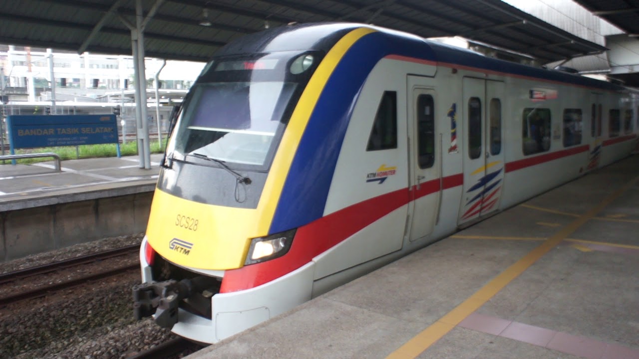 KTM Komuter Seremban Line CSR Zhuzhou Class 92 SCS 28 departing at ...