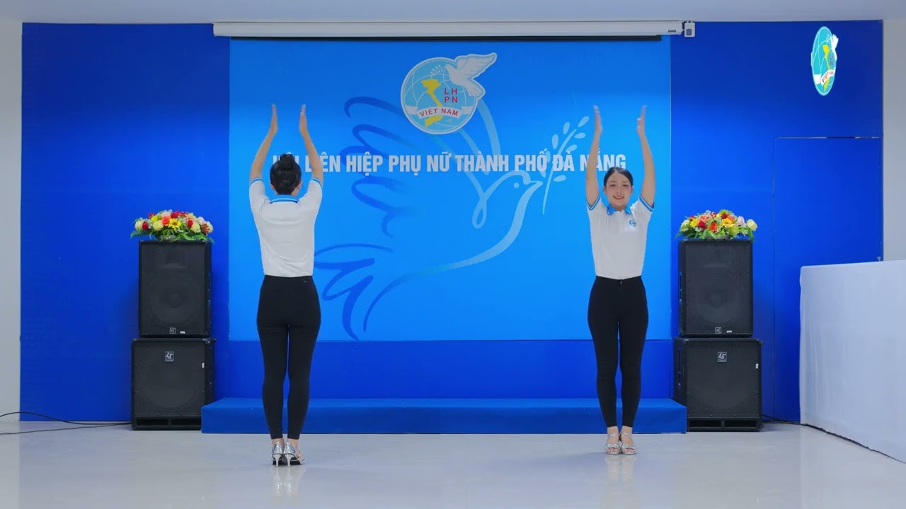 HAI HƯỚNG NHẠC CHẬM-DÂN VŨ MẪU// VIỆT NAM KỶ NGUYÊN MỚI- HLHPN ĐÀ NẴNG// ĐẸP-Ý NGHĨA