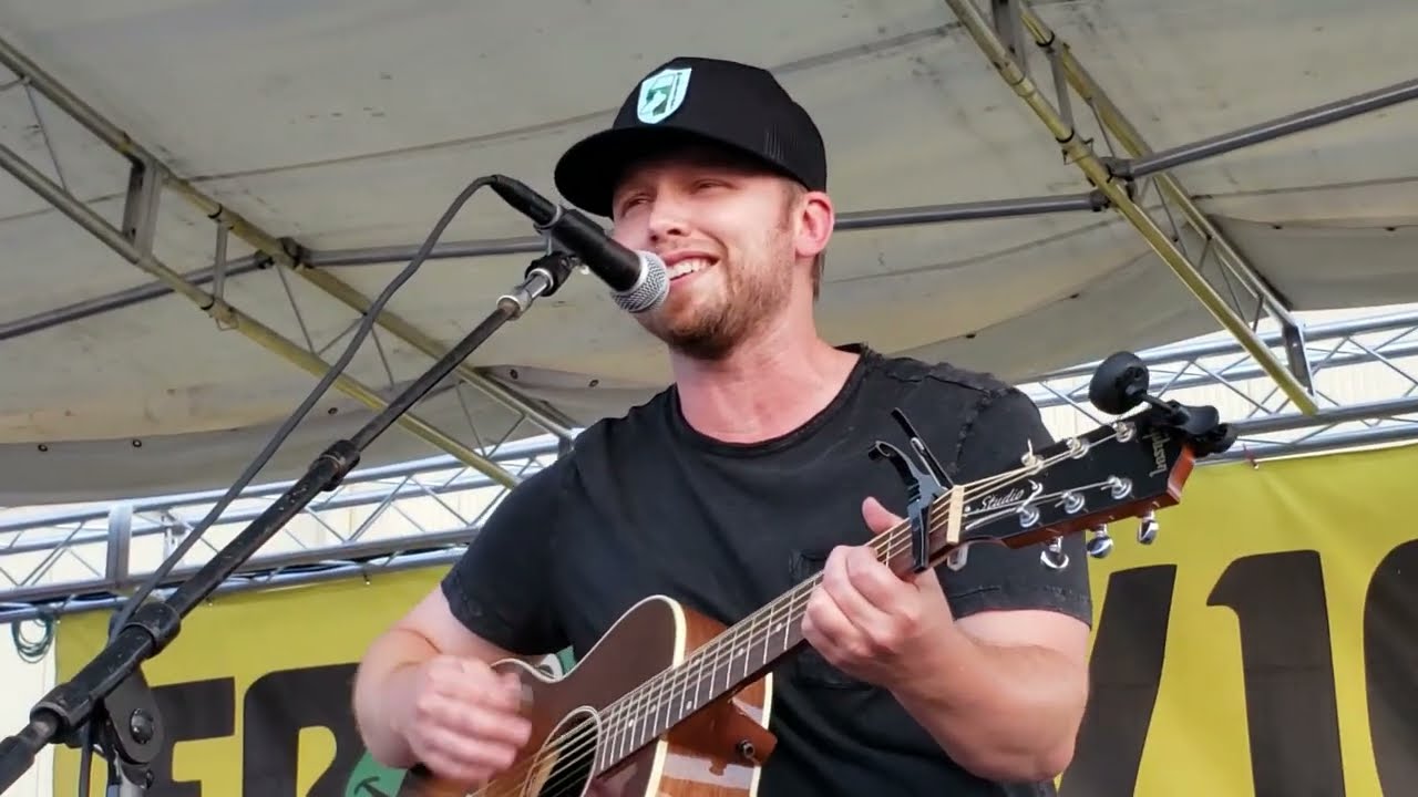 Jameson Rogers COLD BEER feat Travis Denning LIVE 7-28-2021 York PA Froggy 107.7