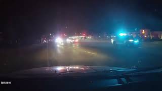 Police pursuit travels through Mundelein, IL, suspect tries to hit bystander car