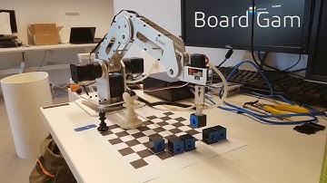 Dobot playing chess by team "BoardGamePlayer1000"