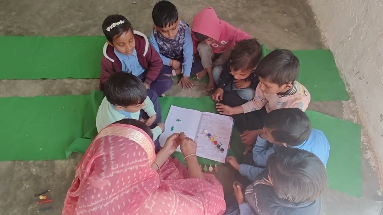 DECE-4 क्रिया 14फूलों पत्तों का प्रयोग करके ब्लॉक पेंटिंग