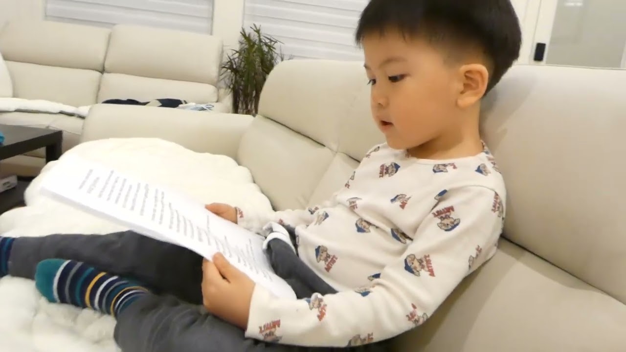 Do-Ha Ha Ha Ha, Reading a book???