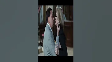 انتوا كده يا نسوان الرجاله تموت تحلوا اكتر خناقة عادل امام ويسرا عادل امام الزعيم يسرا 