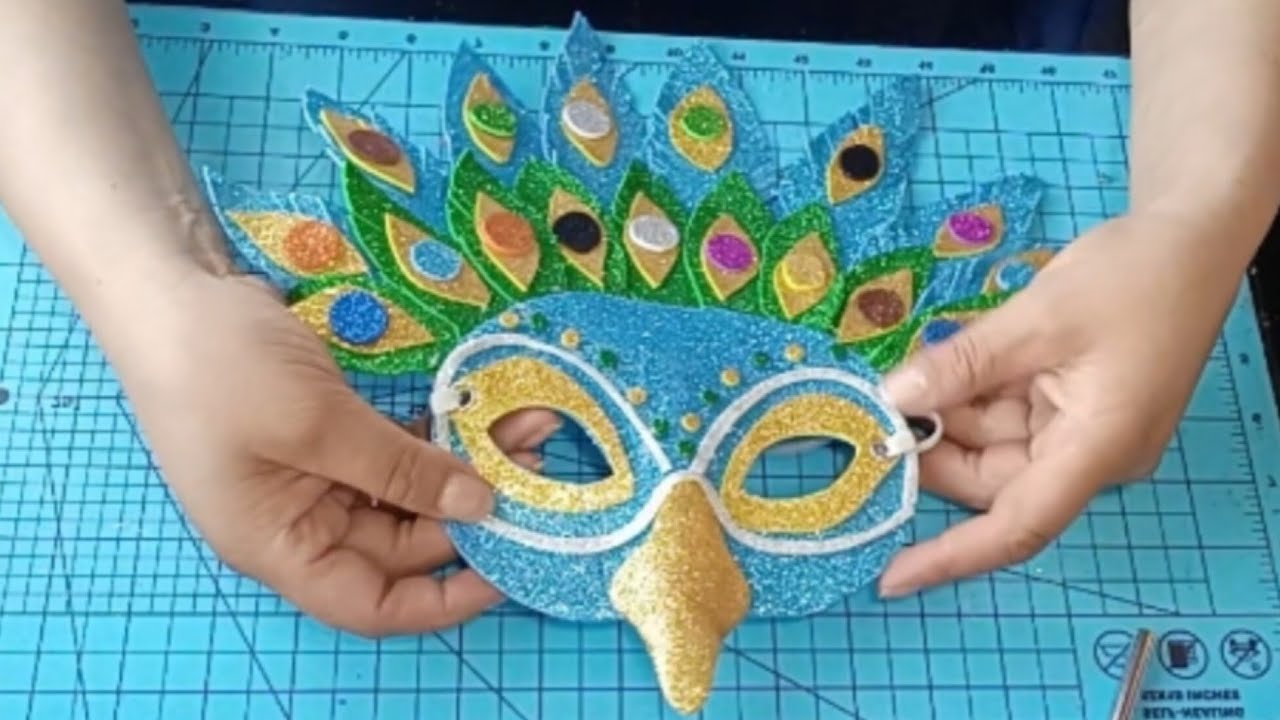 Cómo realizar antifaz pavo real carnavalero 