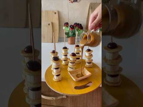 بان كيك اللوتس ويا الكرز والموز طعم غير جربوها وكتبولي رأيكم  Lotus Pancakes #ritaalmiro #food #cake