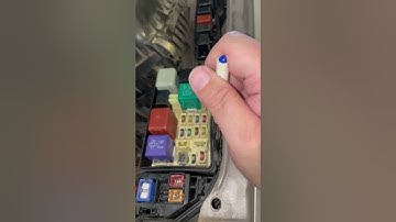 2000 Toyota Camry 100 AMP Main Buss Fuse Replacement