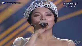 SELEBRITA AWARDS 2017 ZASKIA GOTIK KATA PUJANGGA