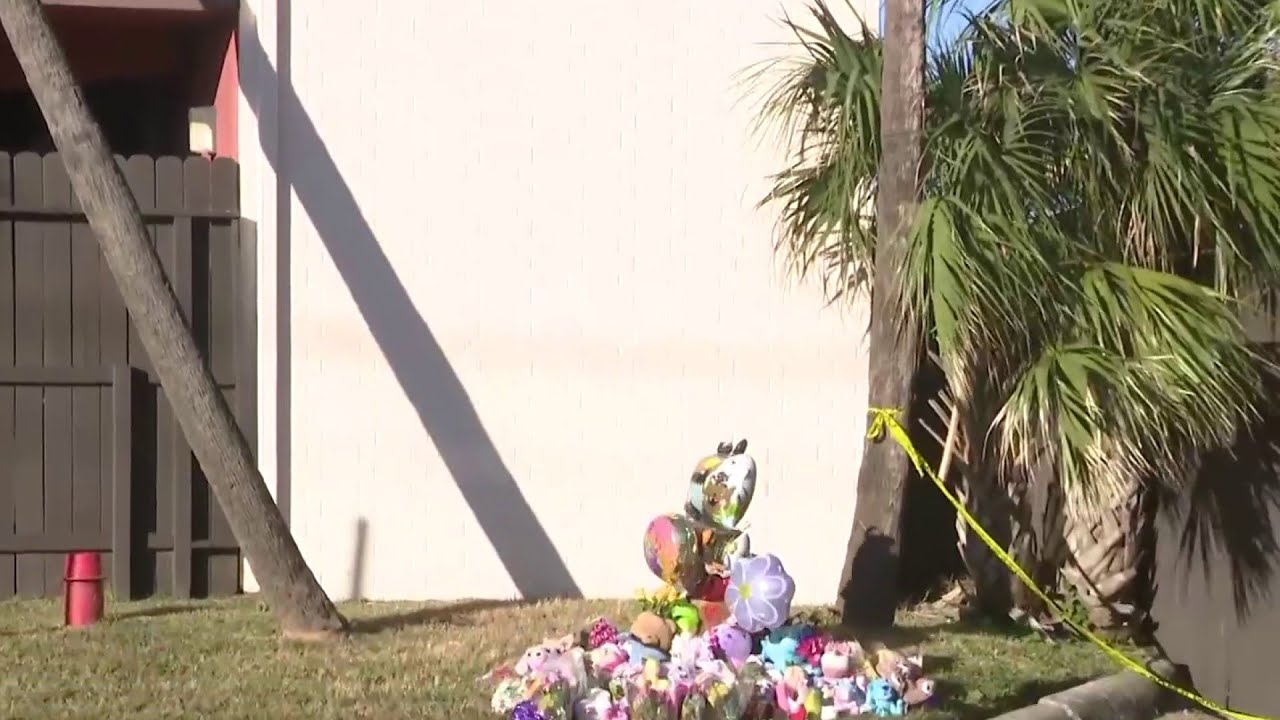 Mother charged with capital murder after 17-month-old daughter falls from  balcony in Galveston