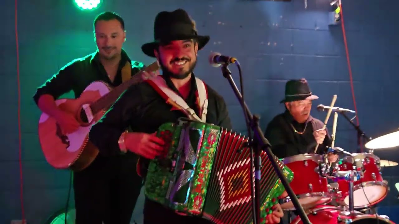 Rodney Rodriguez Los Cucuys,  at Lucky Shot, in San Benito, TX Awesome music 