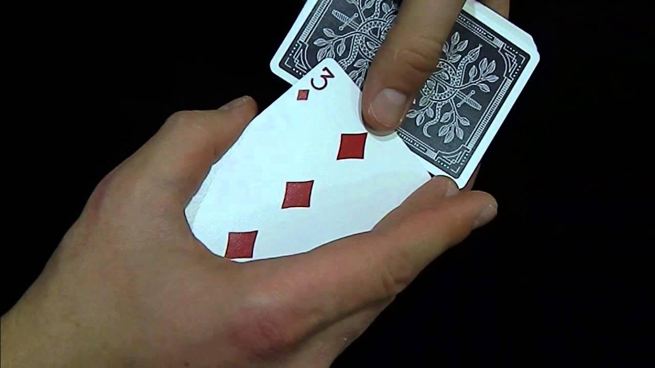 3 карты монте. Фокусы от моряка. Иллюзия с картами. Иллюзия обмана 2 фокус с картой. Фокусник с картами.