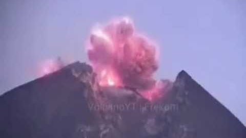 Detik detik gunung Merapi meletus pada hari Kamis pagi 13-2-2020(05:16 wib) Jawa tengah