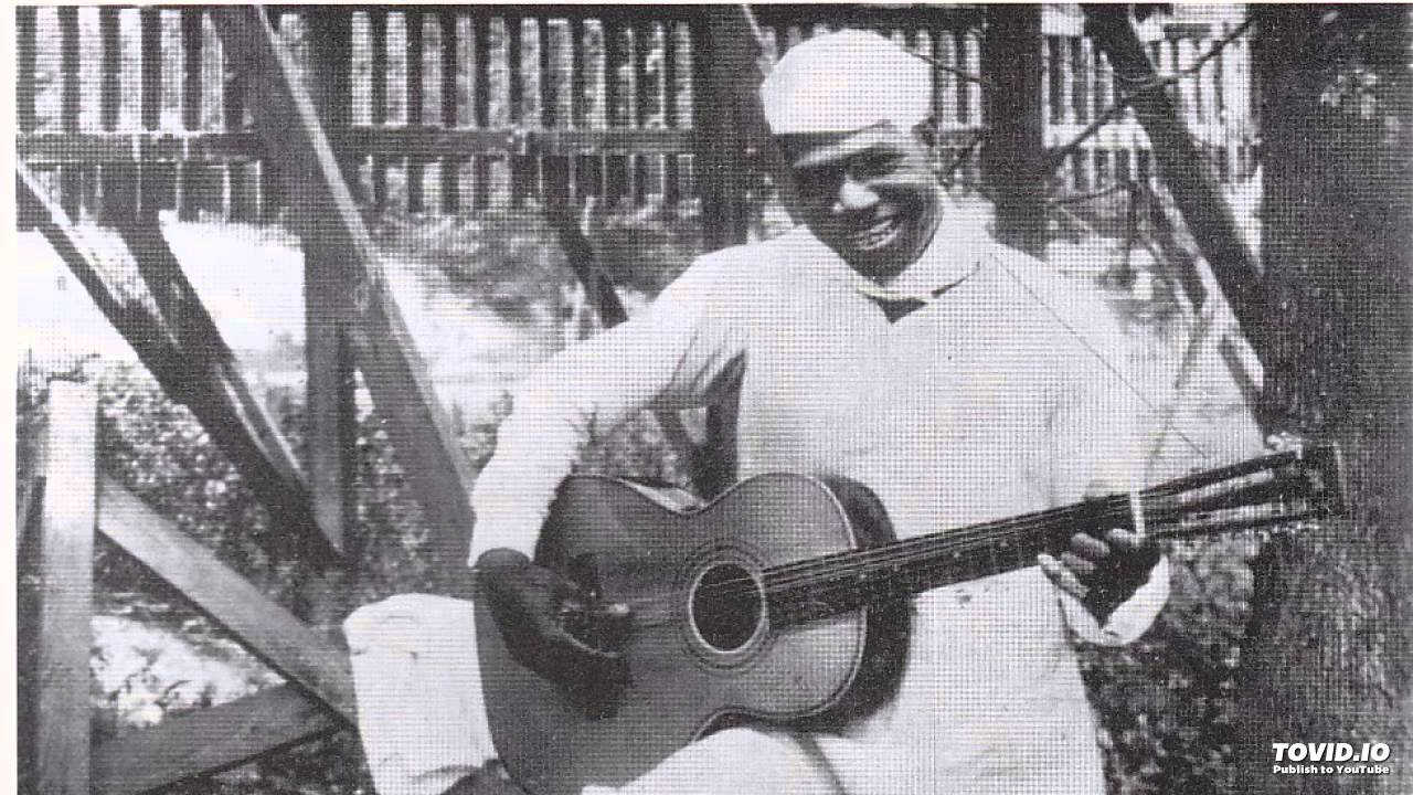 BARBECUE BOB - Mississippi Heavy Water Blues [1927]