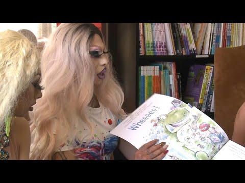 Drag queens read books to children to teach them about acceptance and gender identity | AFP