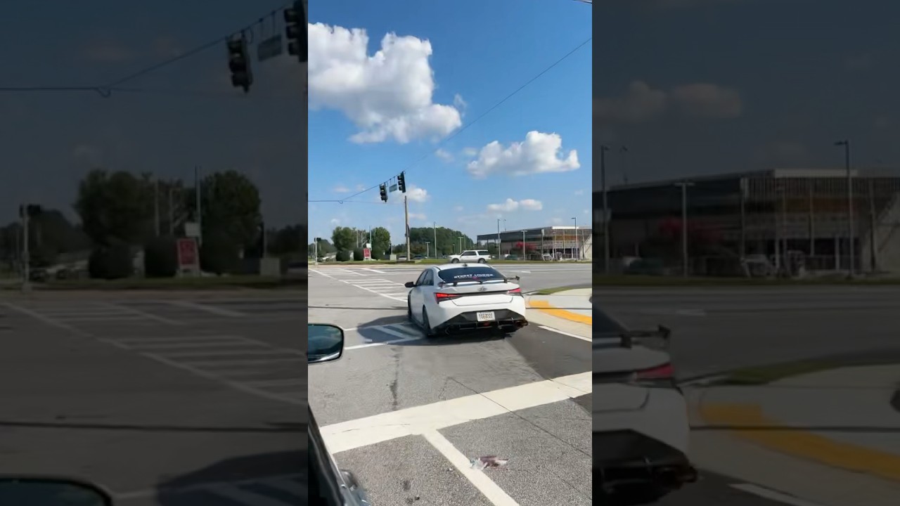 This modified Hyundai Elantra N sounds really amazing 🤩 