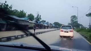 #Madura#Jembatan Suramadu                                    Hujan deras saat di jembatan suramadu