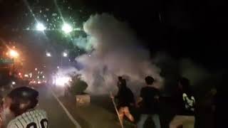 DownloadTawuran antara suporter Persib vs the jek persija MP3 MP4 Tawuran antara suporter Persib vs the jek persija