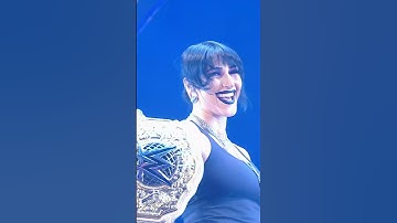 Rhea Ripley got a warm welcome at #WWERaw in Portland 🔥