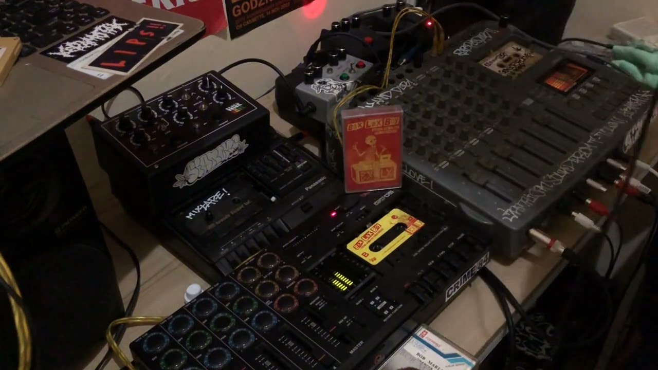 Baxlaxboy (Mr.Deejay) X Mf Doom (gazzilion ear)