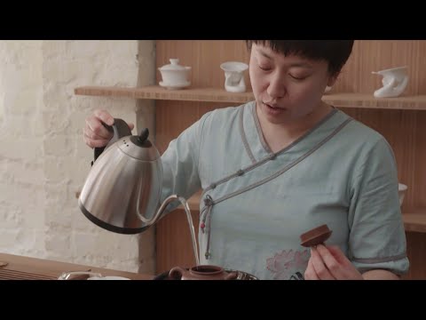 Video: Yixing Teapot - The Best Addition To Chinese Teas