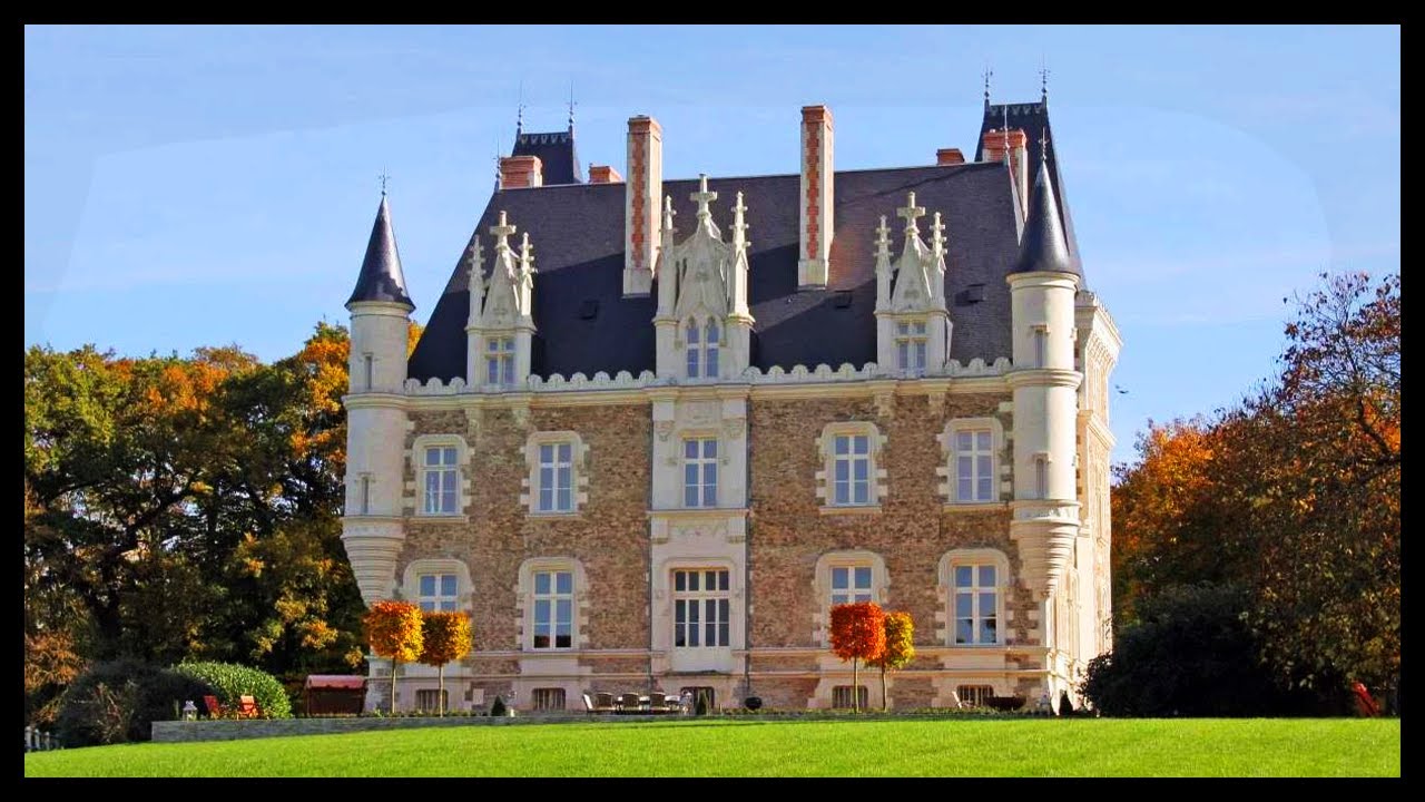 Beautiful 19th Century Chateau Maine et Loire, Pays de la Loire, France