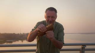 The Big Mouth Organizer at the Border of 4 Countries in Africa
