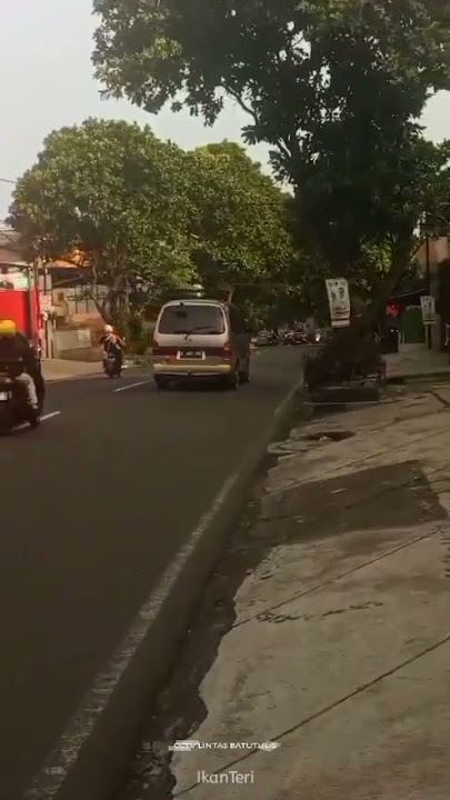 Telolet Basuri Poco - Poco Mobil Basuri #shorts #telolet #basuri #busmania #huntingbus #viral #fyp