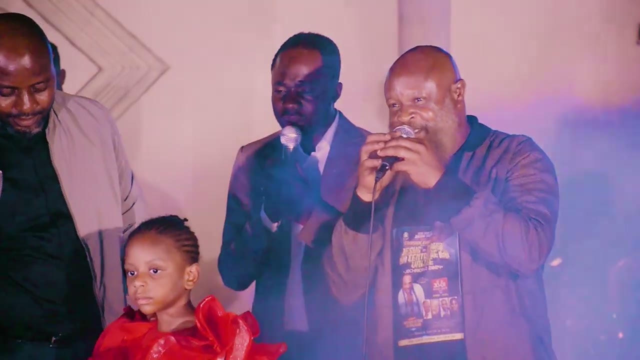 Benjamin KAYOMBO feat Fiston-Gloire Mamba, Valery Tshibangu( Live chez L’hon Jean-Paul MBOMA)