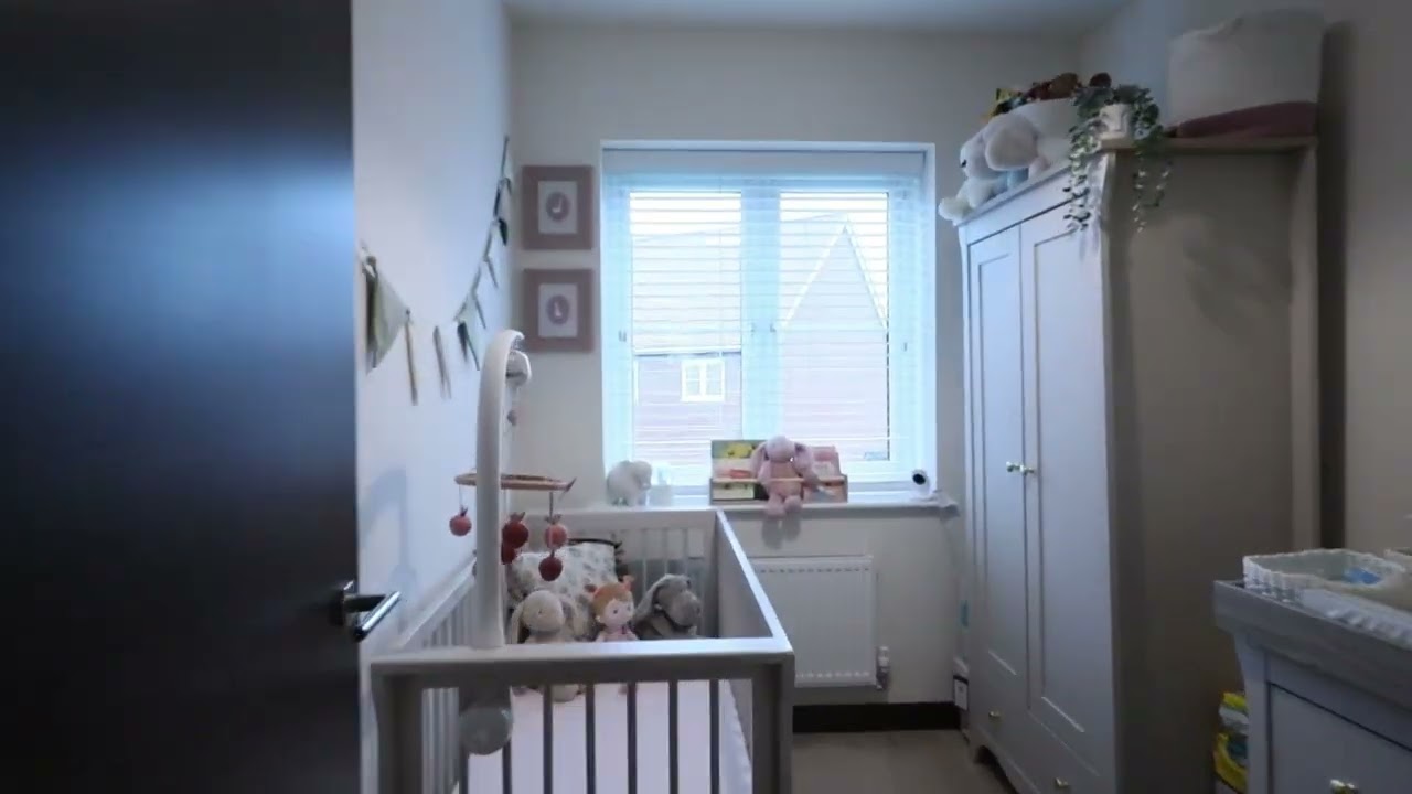 Beautiful 4 Bed Semi Detached Home in Mountnessing - Move Straight In