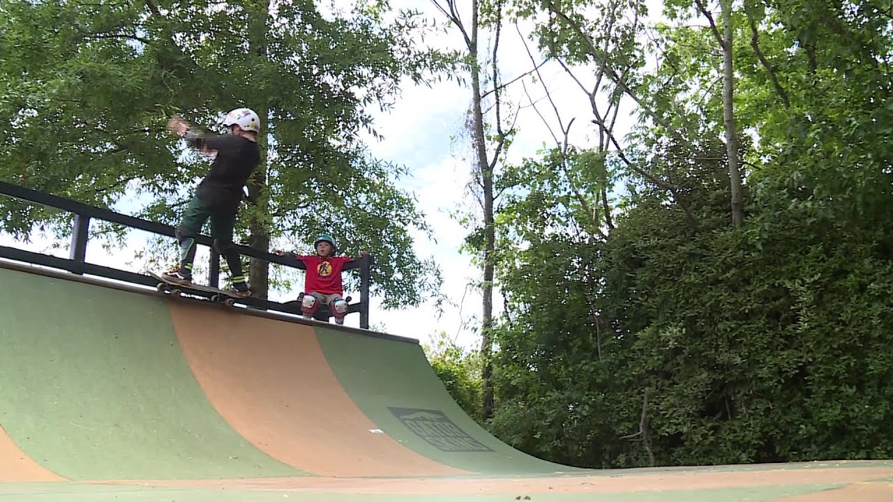 Virginia Beach man brightens up local skate park YouTube