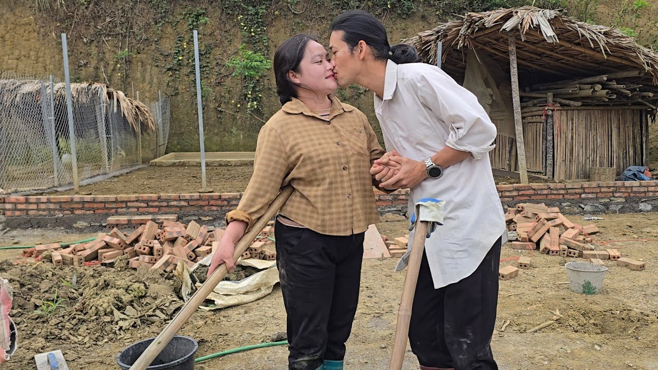 She agreed to marry Luke, and they both looked for an auspicious date to hold the wedding.-lytituc