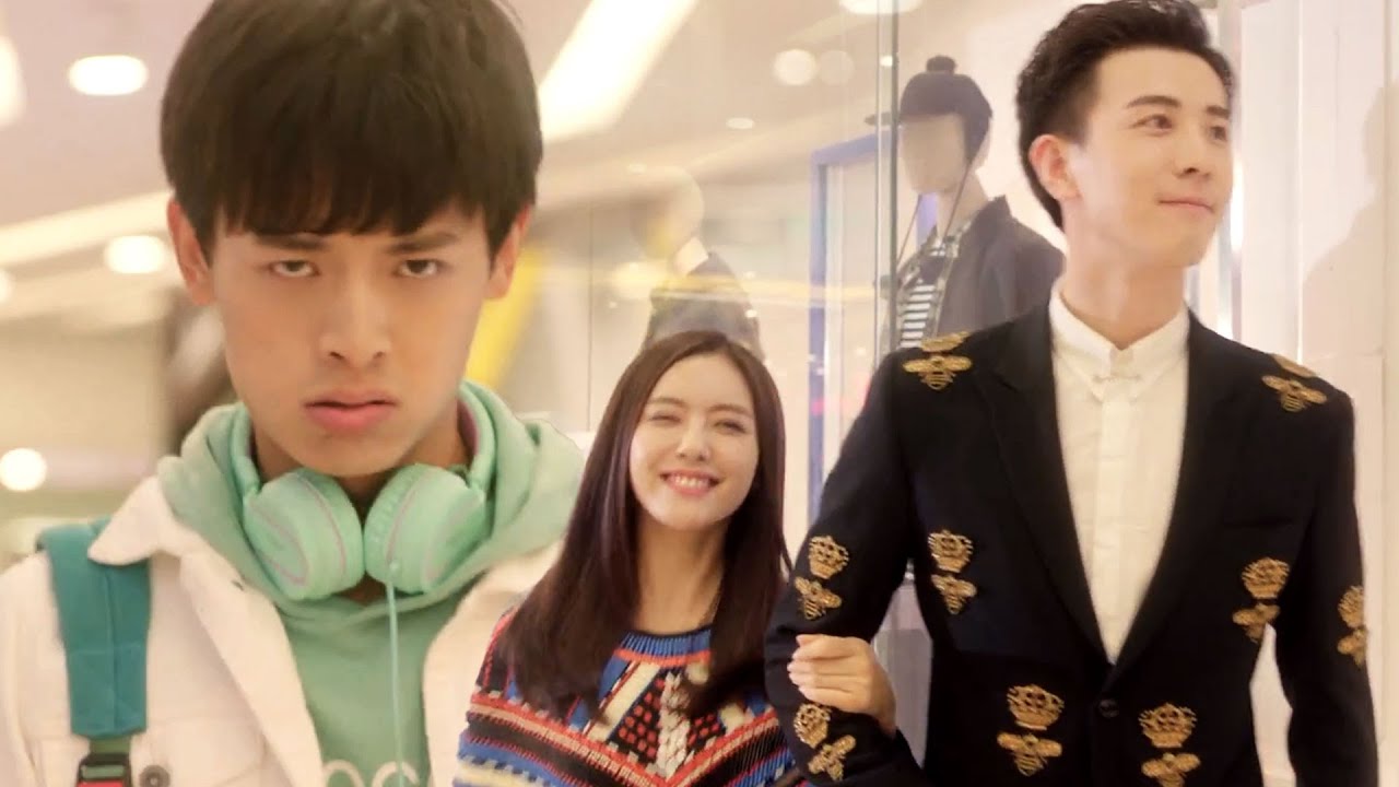 夏娃與亞當親密出入，怎料阿宅瞬間心碎怨婦臉踩線圈發洩！🌈