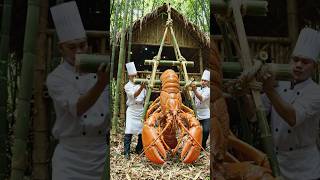 A Monster River Lobster that never Seen. Chefs prepared for guests #seafood #eatlobster #yummyfood