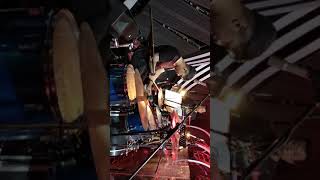 Aksi Drummer D Band