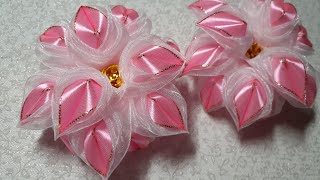 картинка: Нежный пушистик из лент и органзы. Канзаши. Kanzashi